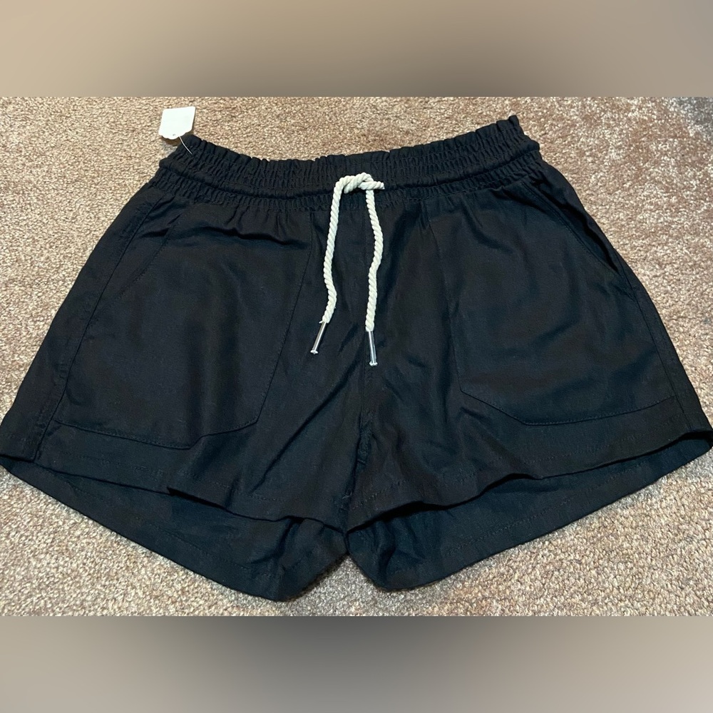 Love Tree Linen Shorts